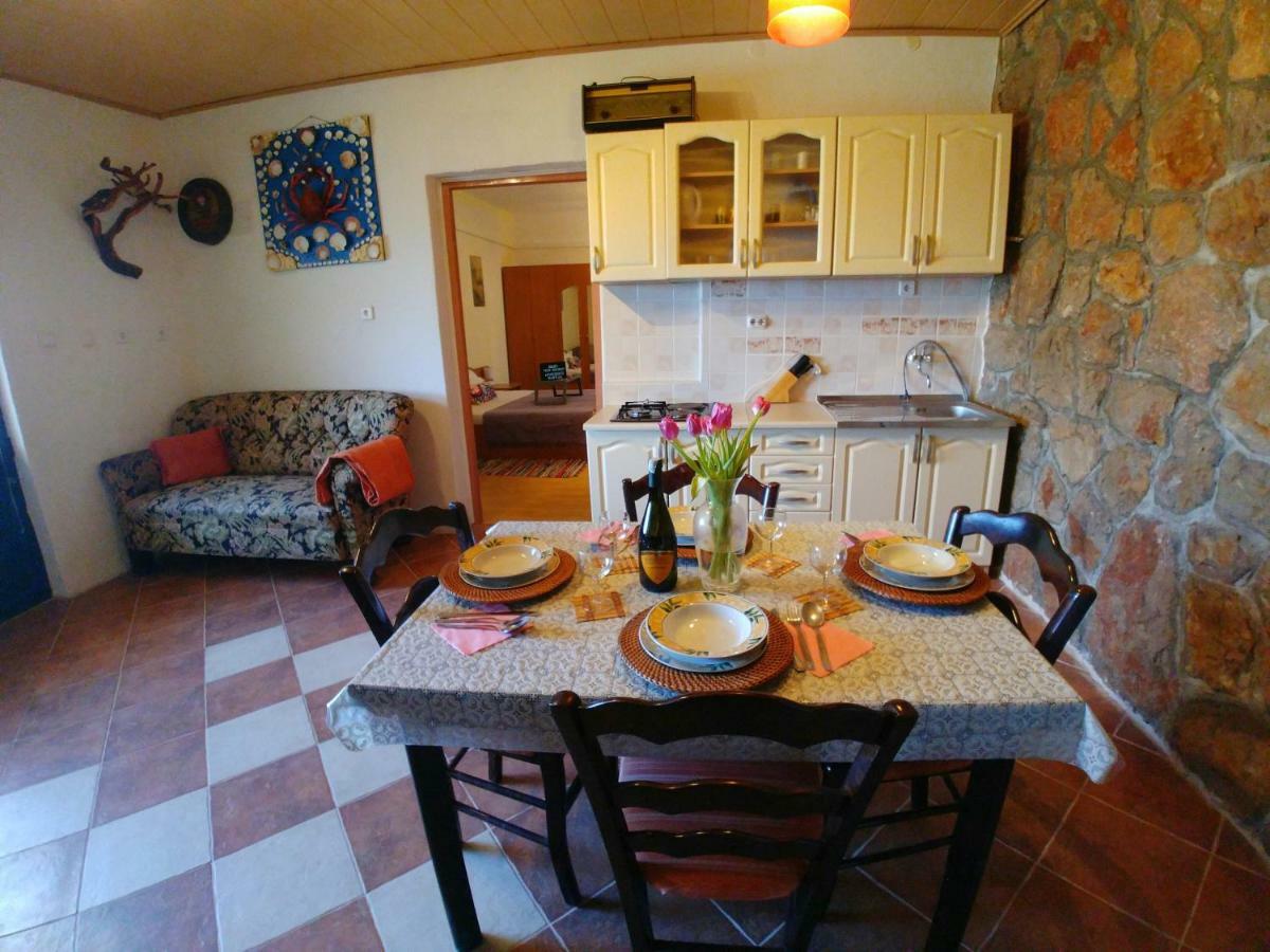 Apartments Marija Karlobag Extérieur photo