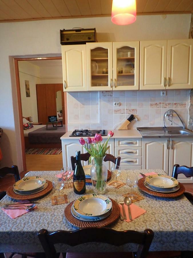 Apartments Marija Karlobag Extérieur photo